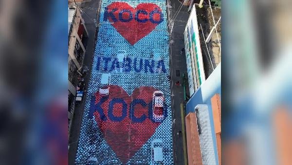 HOMENAGEM AO CANTOR E COMPOSITOR KOCÓ ESTÁ ESTAMPADA EM AVENIDA DE ITABUNA PARA O ITAPEDRO 2024