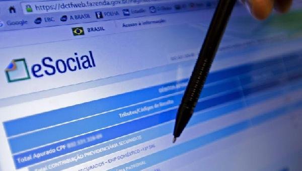 EMPRESA DO SIMPLES TEM ATÉ TERÇA PARA INSCREVER EMPREGADOS NO ESOCIAL