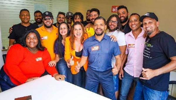 JERBSON MORAES REÚNE LIDERANÇAS ILHEENSES DE VÁRIOS SEGMENTOS EM APOIO À SOANE GALVÃO E PAULO MAGALHÃES 