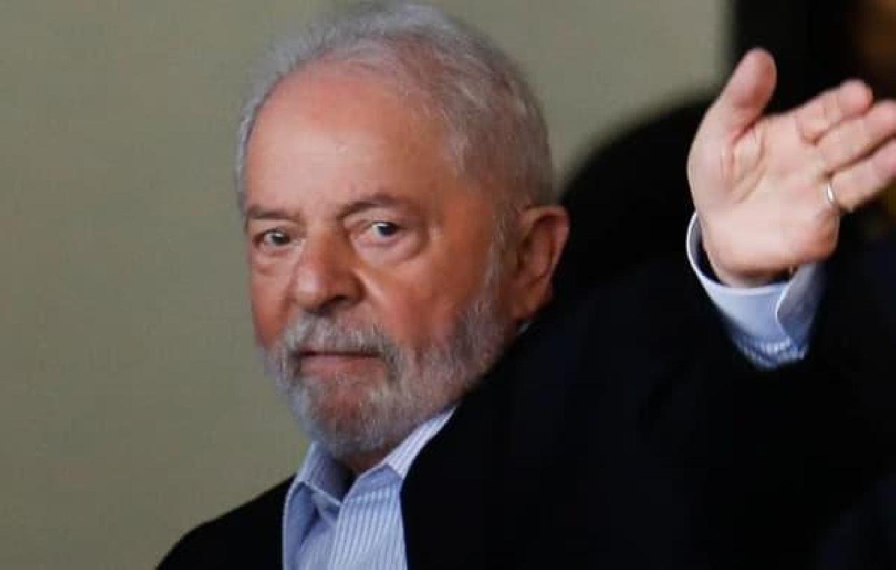 LULA DETERMINA INTERVENÇÃO FEDERAL NA SEGURANÇA PÚBLICA DO DF ATÉ FINAL DE JANEIRO