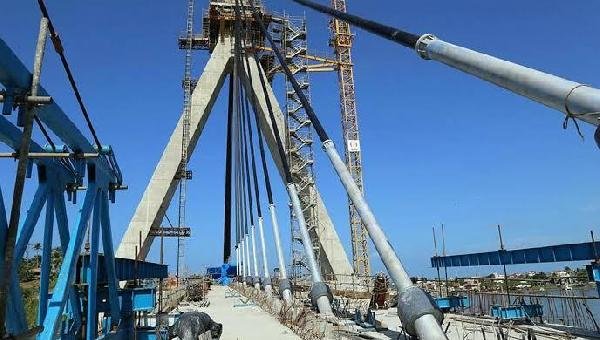 ILHÉUS: LADOS DA NOVA PONTE FORAM UNIDOS