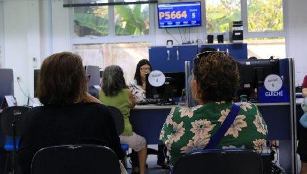 DECRETO ESTENDE SUSPENSÃO DE RECADASTRAMENTO PARA INATIVOS E PENSIONISTAS