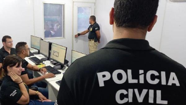 APÓS COMETER INJÚRIA RACIAL CONTRA PM, ADVOGADA É PRESA EM FLAGRANTE DURANTE CARNAVAL 