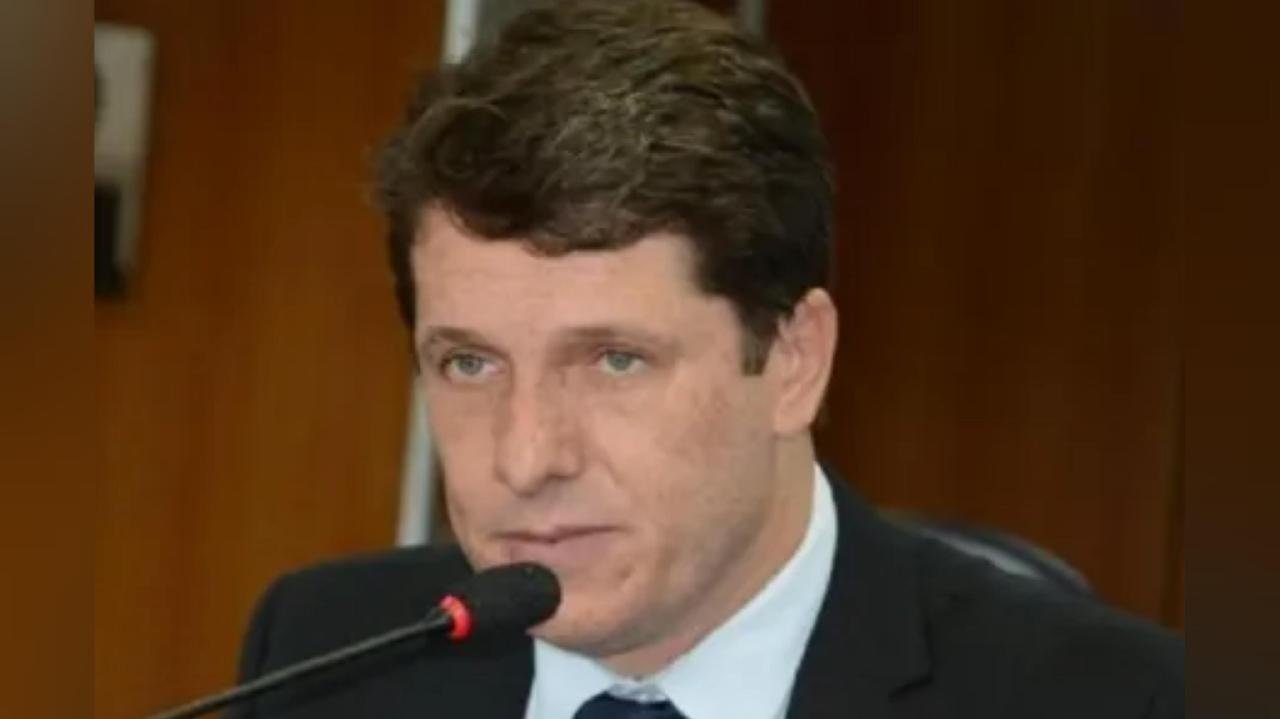 ZÉ COCÁ ENCAMINHA PROJETO PARA TERCEIRIZAR SÃO JOÃO DE JEQUIÉ