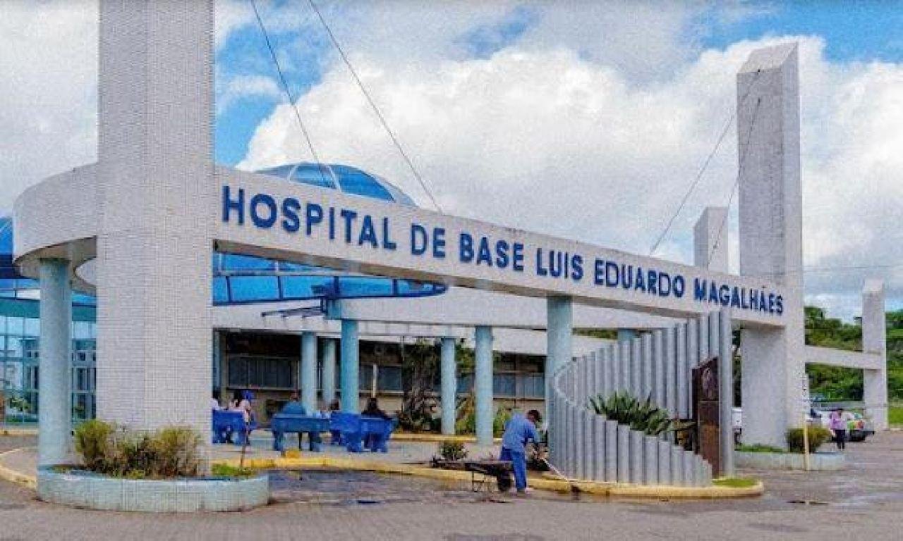 HOSPITAL REGISTRA SURTO DE COVID-19 EM ENFERMARIA, COM 17 PACIENTES INFECTADOS