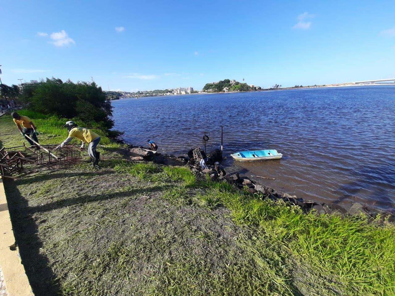  PÍER "GAMBIARRA" É REMOVIDO DA BAÍA DO PONTAL, APÓS RECOMENDAÇÃO DO MP  