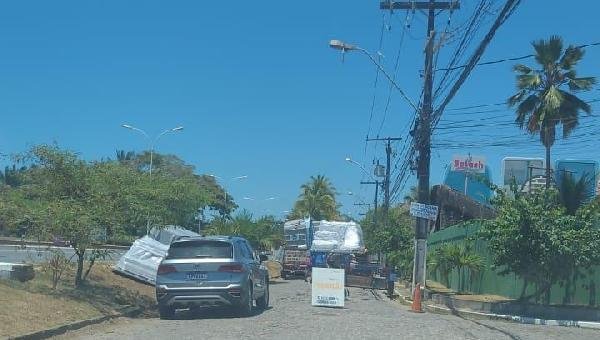 COMERCIANTE INTERDITA RUA SEM AUTORIZAÇÃO NO JARDIM ATLÂNTICO