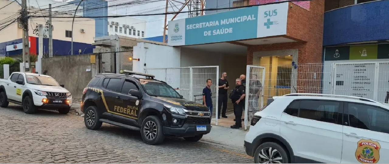 PF DEFLAGRA OPERAÇÃO CONTRA DESVIOS DE VERBAS DE SECRETARIA DE SAÚDE EM VITÓRIA DA CONQUISTA