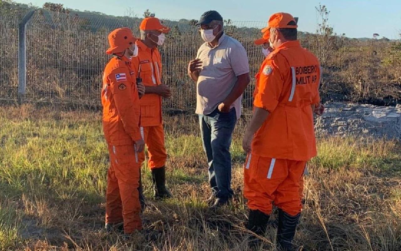  INCÊNDIO FLORESTAL É DEBELADO EM UNA, NO SUL DA BAHIA