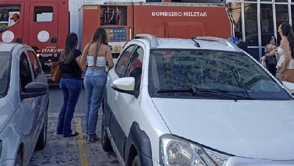 SPRAY DE PIMENTA CAUSA  INTERDIÇÃO E PREJUÍZO NO EDIFÍCIO CIDADE ILHÉUS