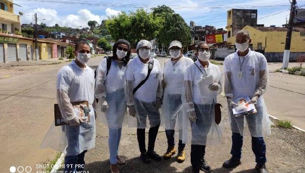 PREFEITURA DE ILHÉUS REALIZA BLOQUEIO SANITÁRIO PARA ORIENTAR A POPULAÇÃO SOBRE O CORONAVÍRUS