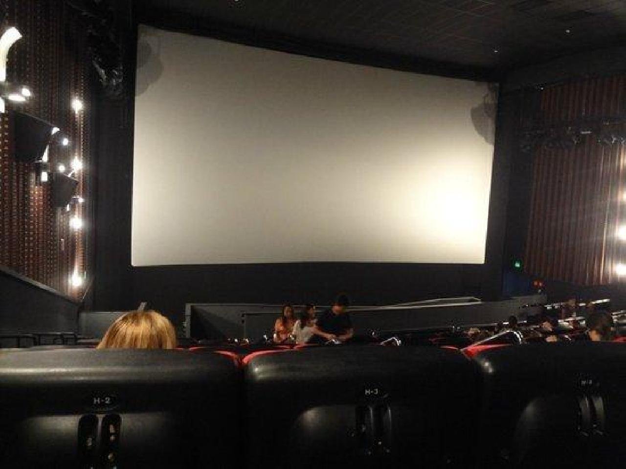 CINEMAS TÊM ATÉ 2020 PARA GARANTIR ACESSIBILIDADE A CEGOS E SURDOS